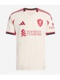 Billige Liverpool Hugo Ekitike #22 Bortedrakt 2025-26 Kortermet